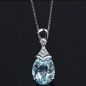 ***SILVER BLUE TOPAZ GEMSTONE WATERDROP NECKLACE